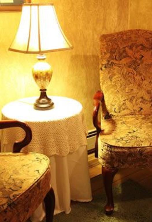 Munro House Bed And Breakfast Jonesville Номер фото